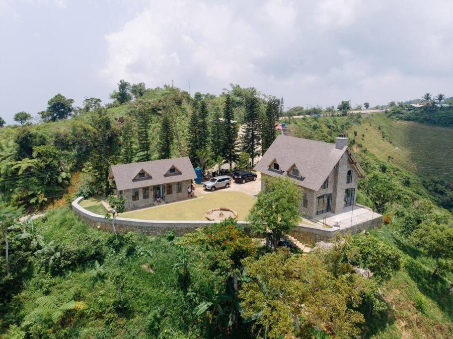 The Old Country Stone House Villa Cebu Exterior photo